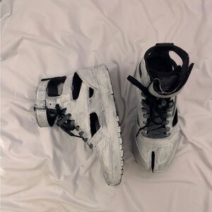 🤍🖤 Maison Margiela Tabi High-Tops🤍🖤